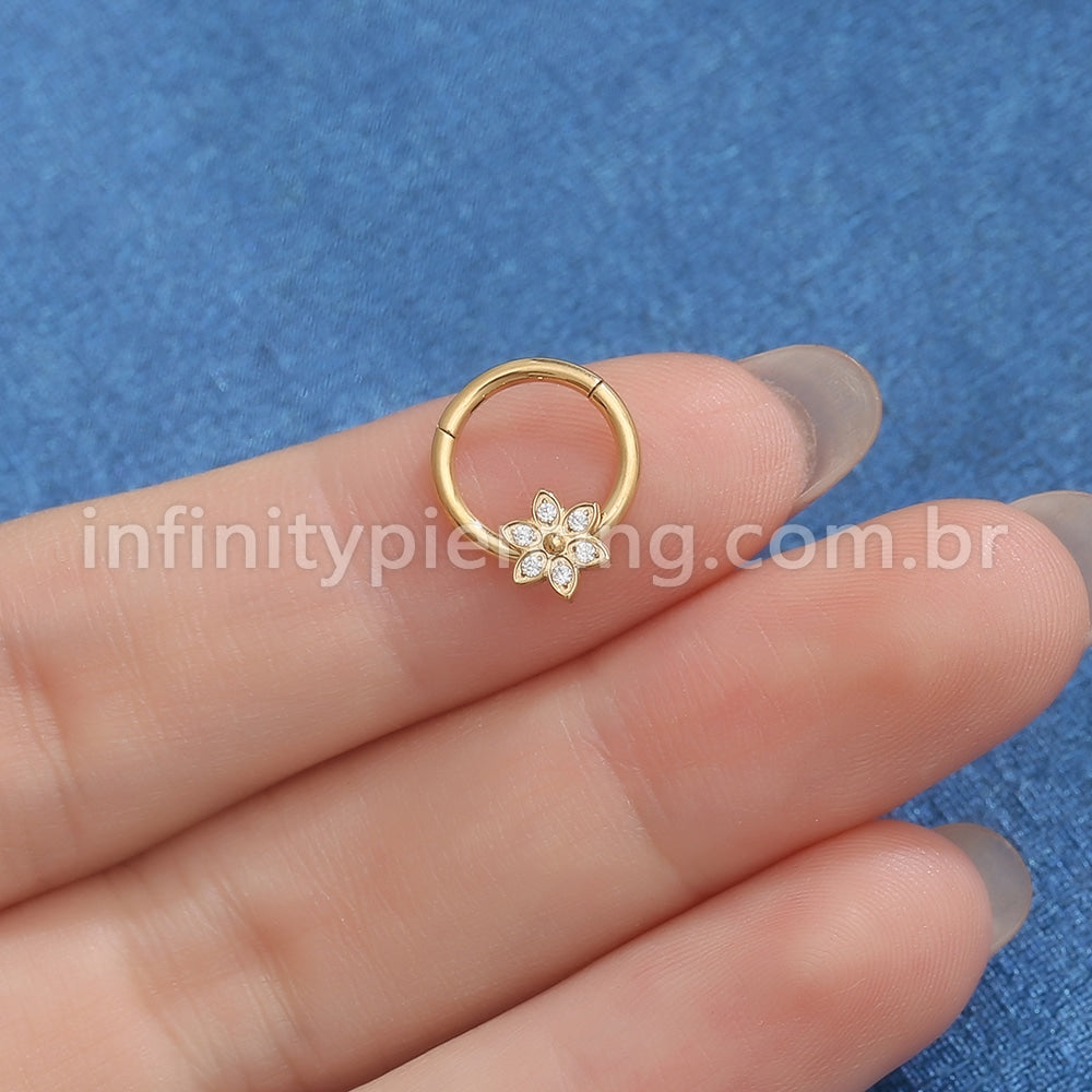 Piercing Argola Titânio Segmento Articulado Flor 6 Pontas