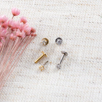 Piercing Labret Aço Cirúrgico Push Pin Estrela Zircônia